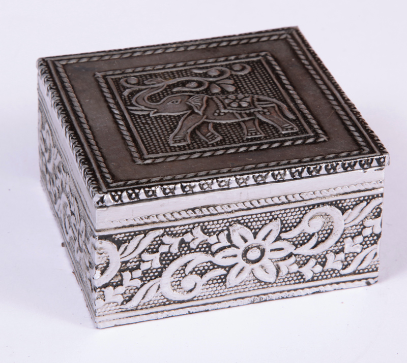 foto tepan� st��brn� krabi�ka 7,5 x 7,5 x 4